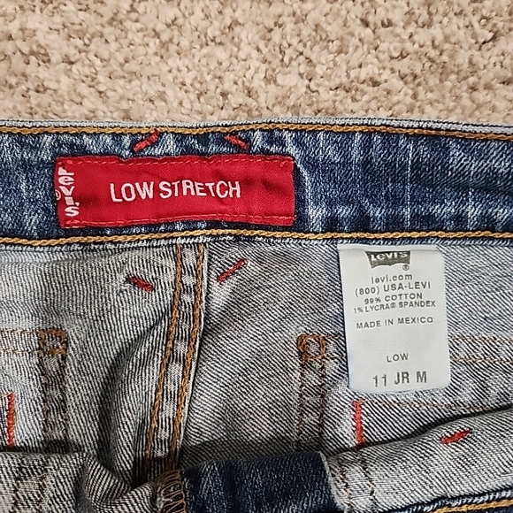 Levi Low Stretch Women's 11 bootcut jeans with 30 in inseam - Picture 3 of 7